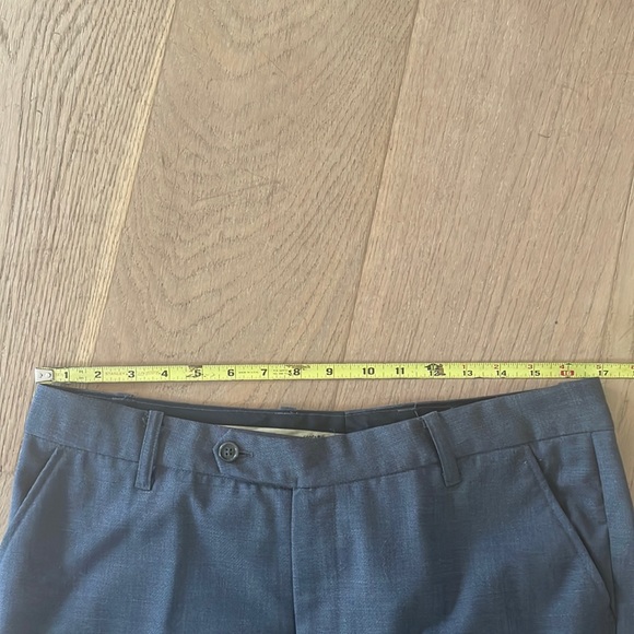 Men’s grey 2 piece suit from Croft & Barrow - Picture 9 of 13